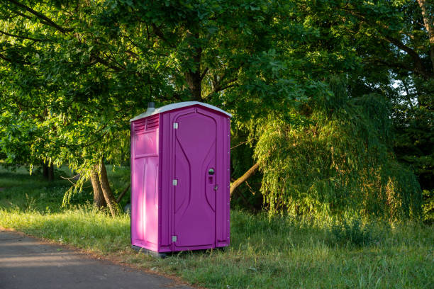 Best Portable restroom trailer rental  in Ocean Park, WA